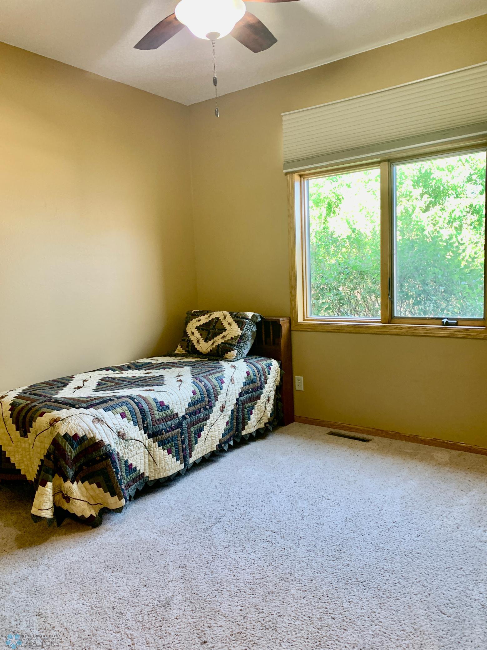 bedroom 2 up