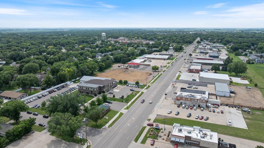Prime commercial lot on East College Drive – your business's future home!