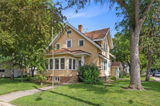 500 Center Street NW, Silver Lake, MN 55381