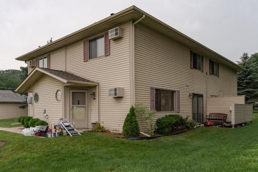 8 Meadow Run Drive SW, B, Rochester, MN 55902