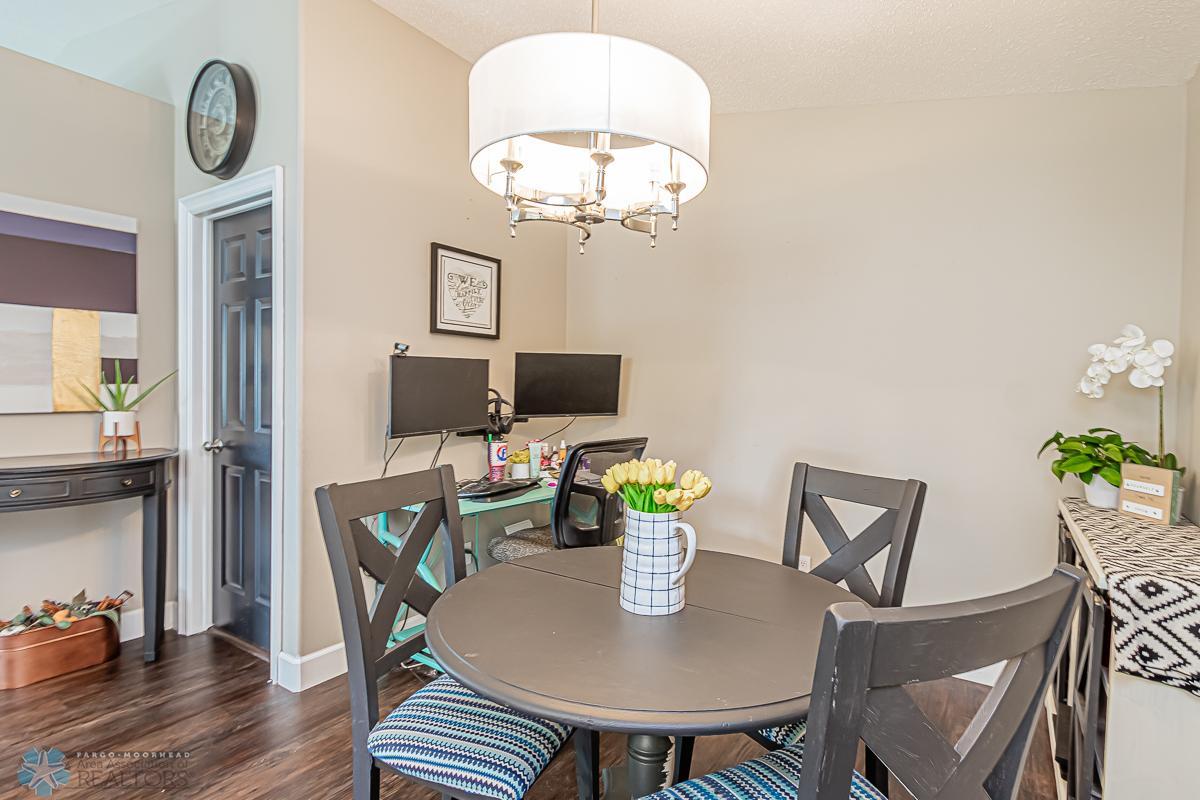 3605 Taylor St S, Fargo, ND 58104-06.jpg