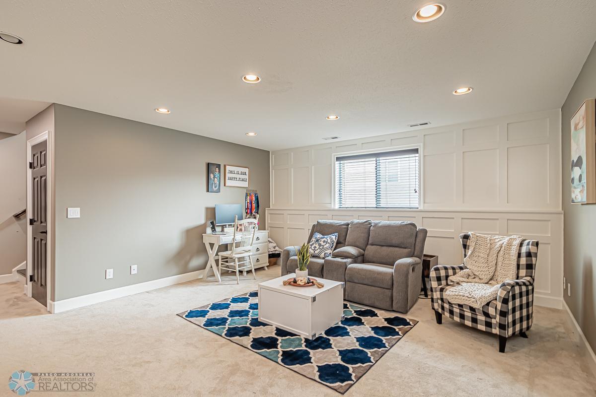 3605 Taylor St S, Fargo, ND 58104-23.jpg