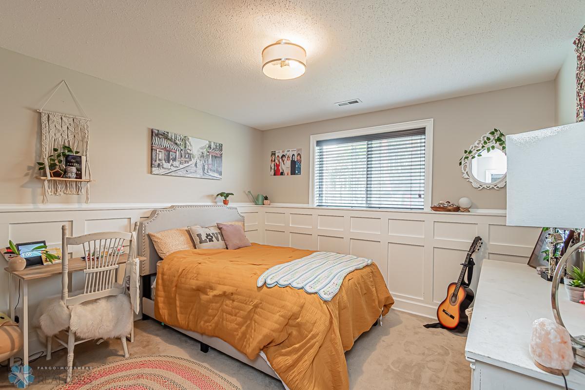 3605 Taylor St S, Fargo, ND 58104-25.jpg