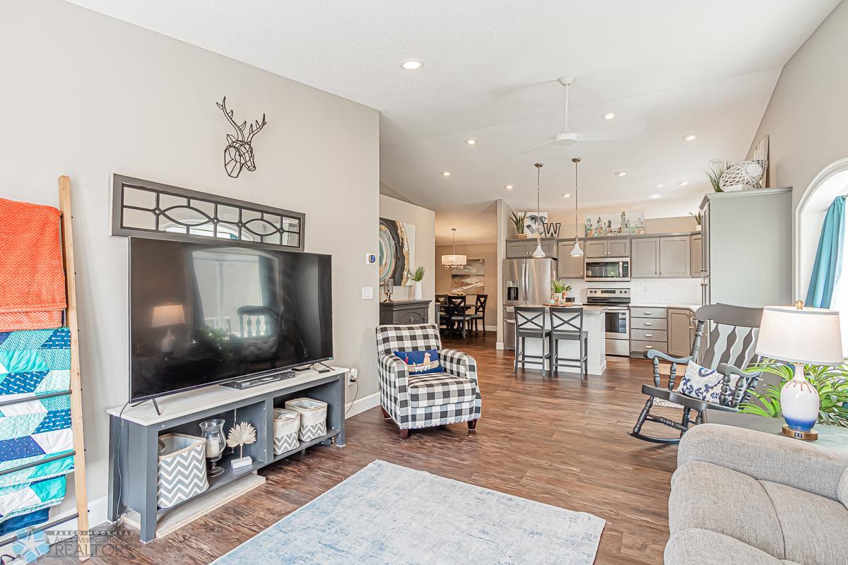 3605 Taylor St S, Fargo, ND 58104-13.jpg