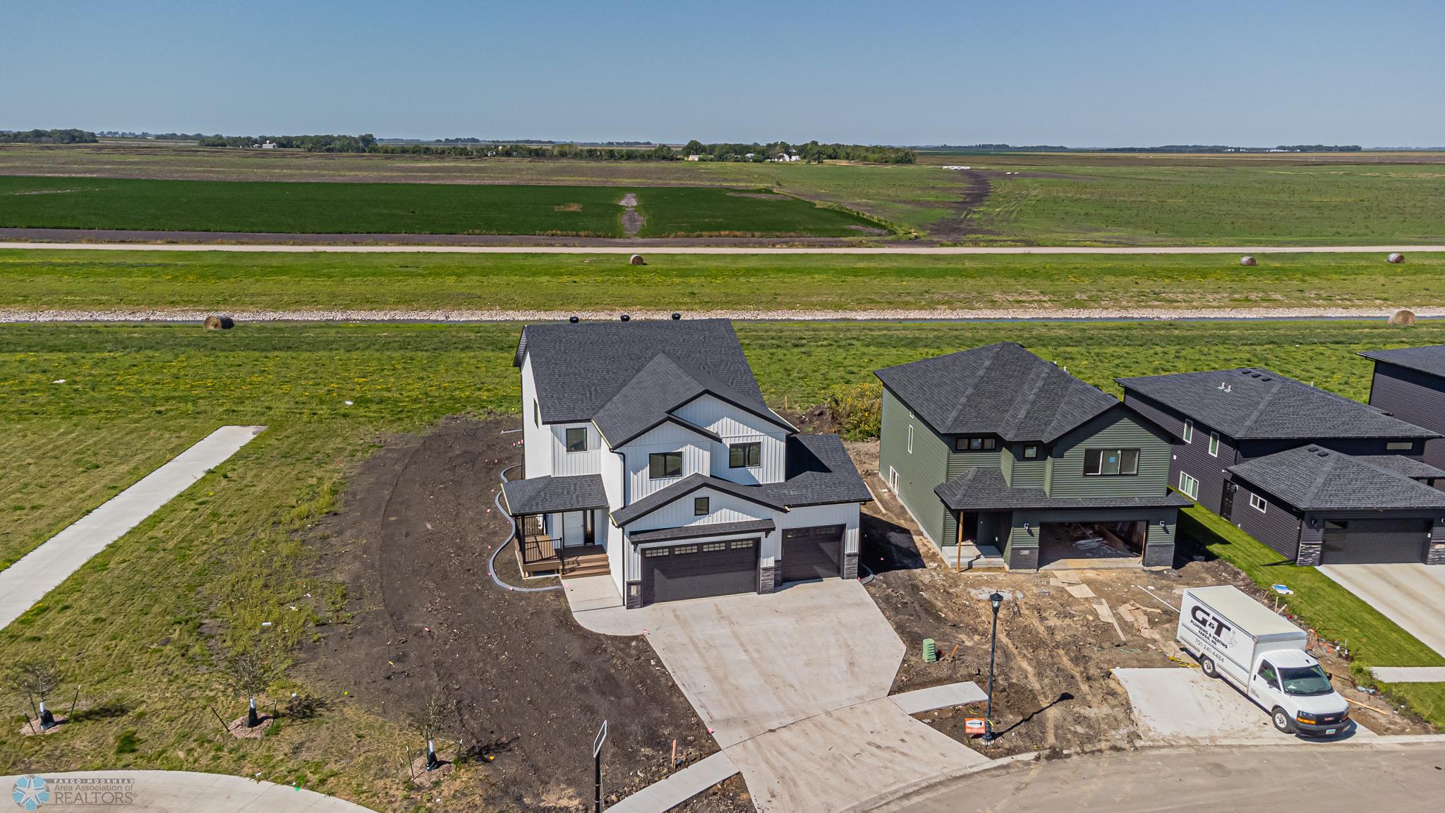 1206 Jill Drive W, West Fargo, ND-07.jpg