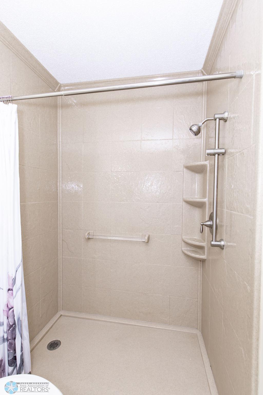 Main Floor 3/4 Bath