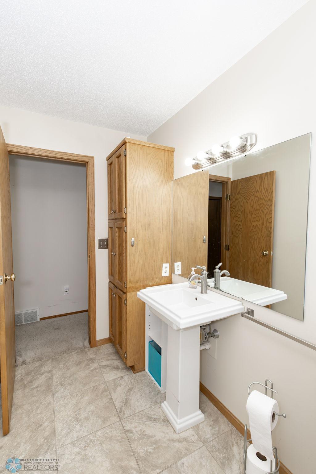 Main Floor 3/4 Bath