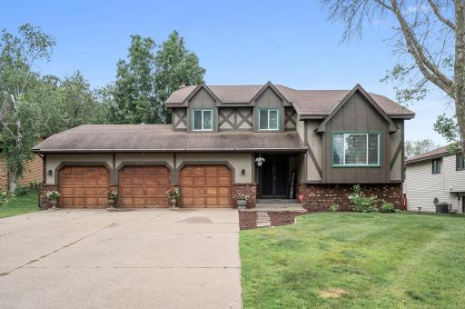 672 121st Lane NW, Minneapolis, MN 55448