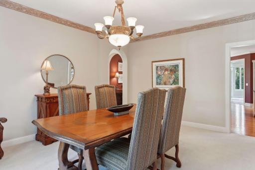 14 Lake Bay, North Oaks, MN 55127