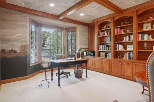 14 Lake Bay, North Oaks, MN 55127