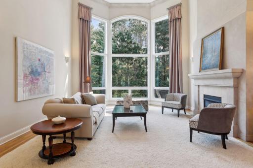 14 Lake Bay, North Oaks, MN 55127