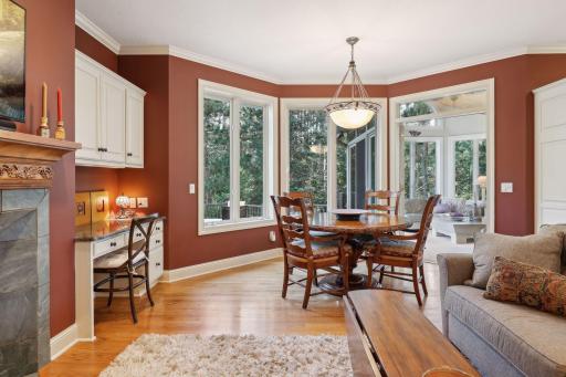 14 Lake Bay, North Oaks, MN 55127