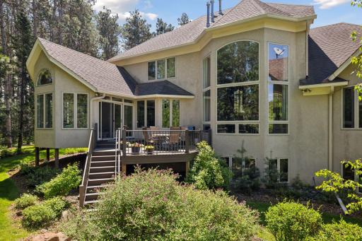 14 Lake Bay, North Oaks, MN 55127