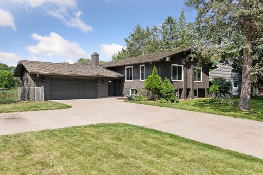 6764 Valley View Road, Minneapolis, MN 55439