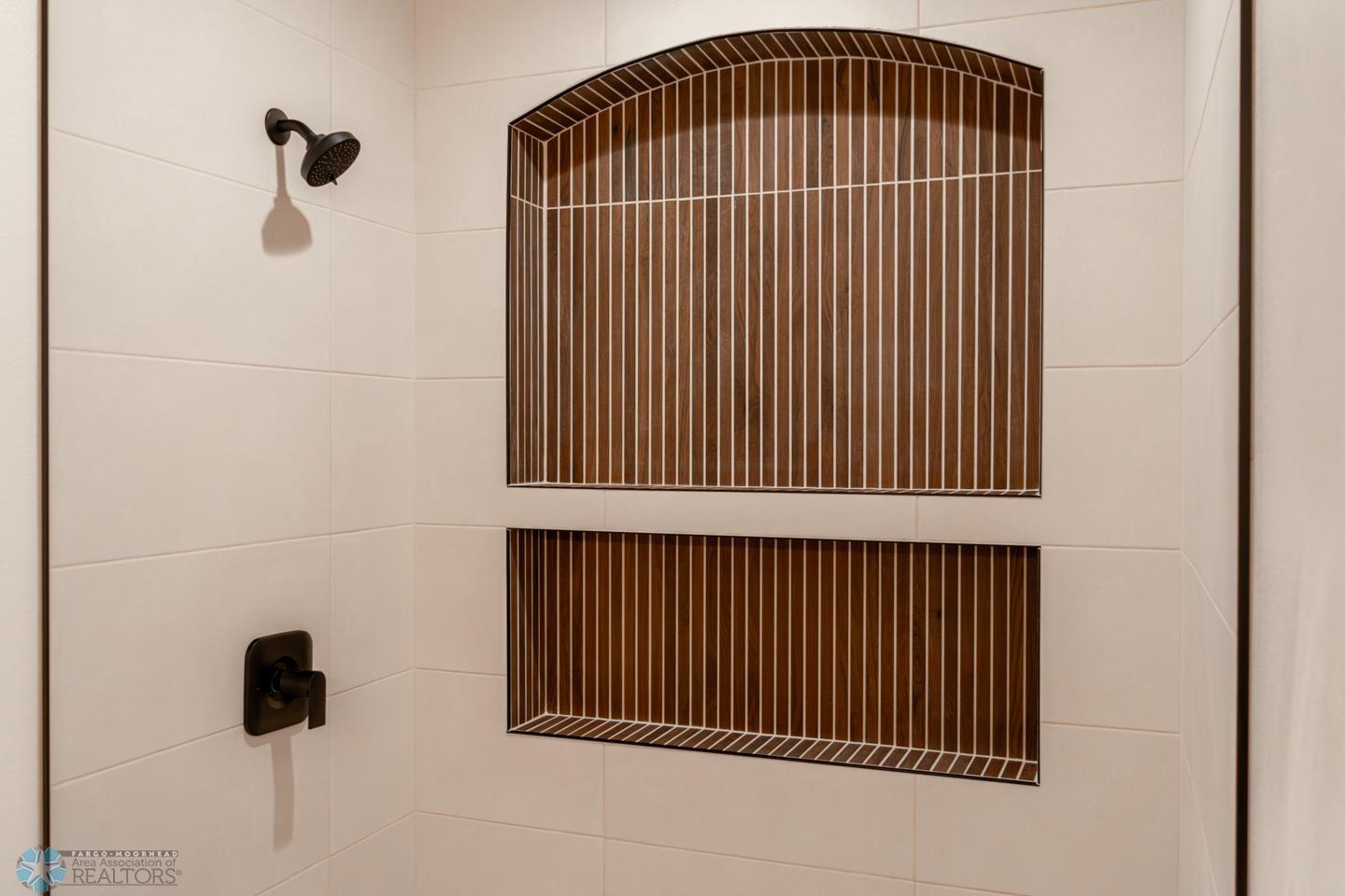Primary Shower - Tiled