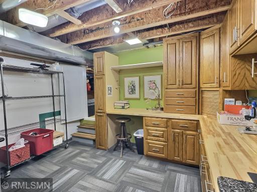 The lower level offers space for the hobby room you have always been dreaming of, what more do you need?