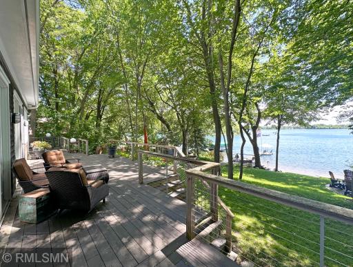 Grab a cool drink & soak in the outdoors & lake views from the lakeside deck or lakefront deck on waterâs edge.