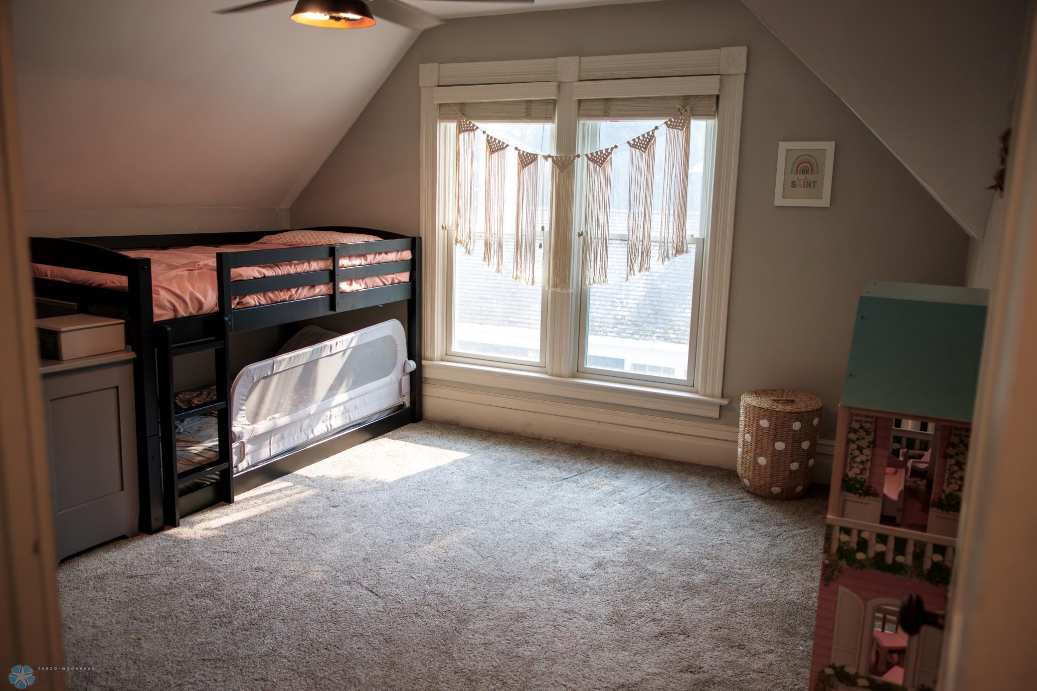 22 Second Bed 1.jpg