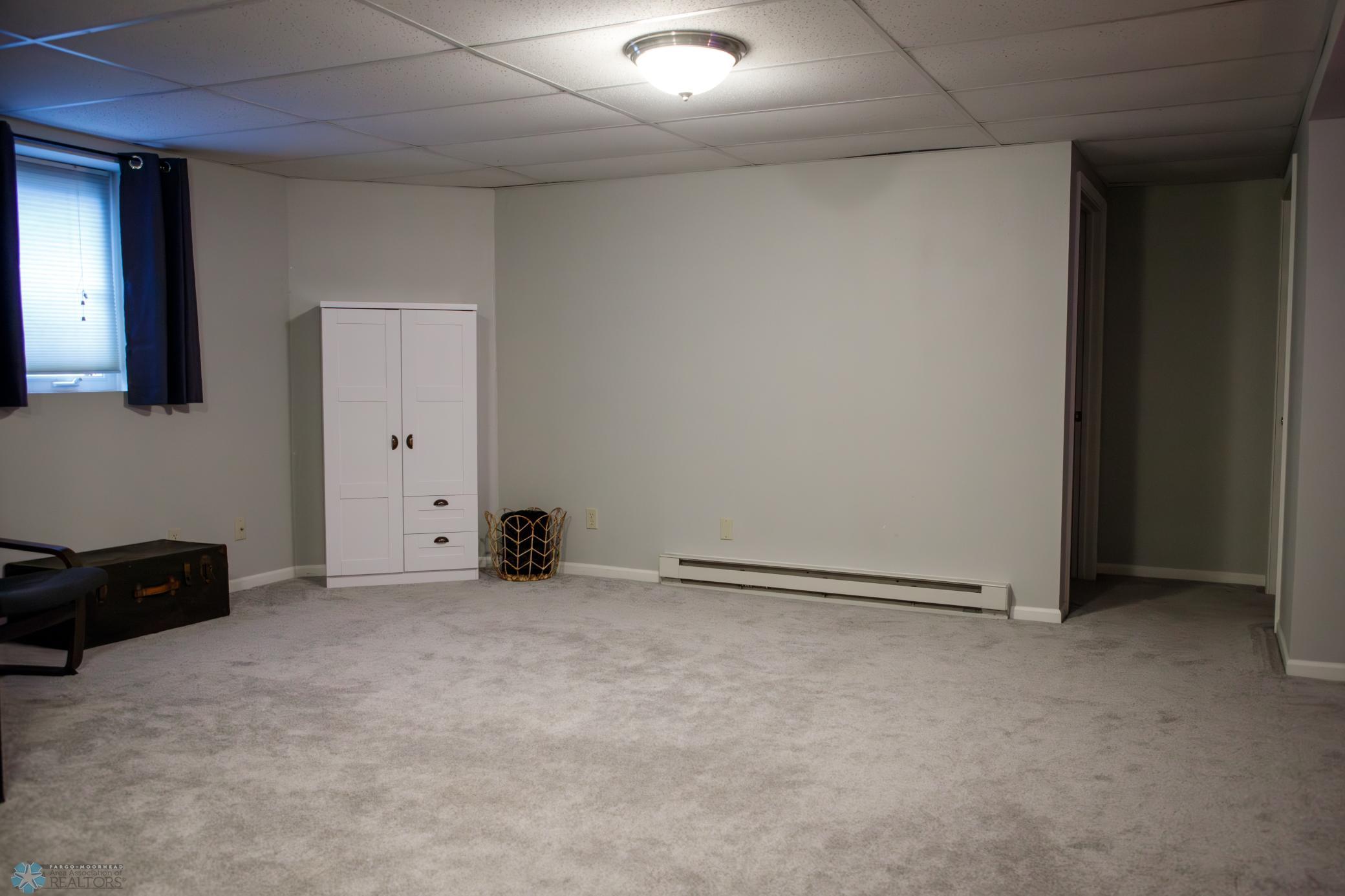 33 Basement Living 1.jpg