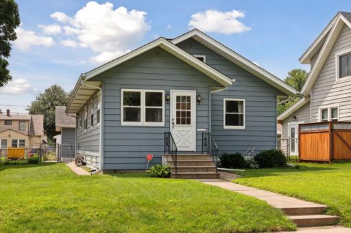 Welcome to 1184 Charles Ave in Saint Paul!