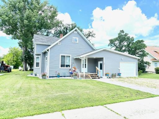 118 4th Street S, Greenbush, MN 56726