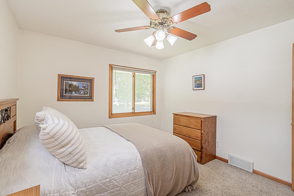 624 3rd St E, West Fargo, ND 58078-28.jpg
