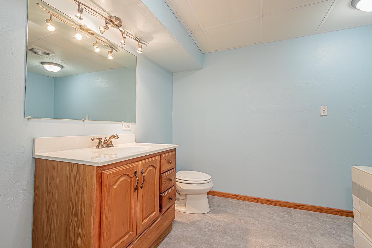 624 3rd St E, West Fargo, ND 58078-19.jpg