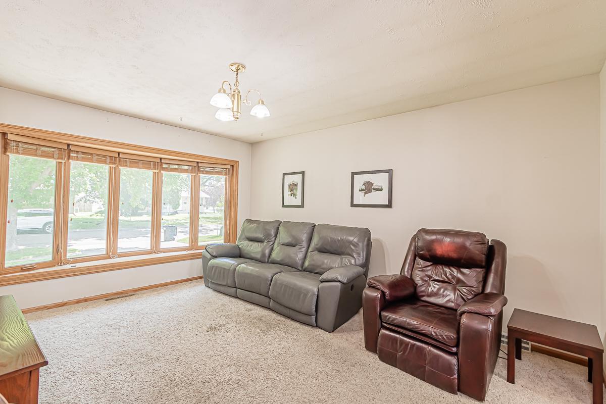 624 3rd St E, West Fargo, ND 58078-46.jpg