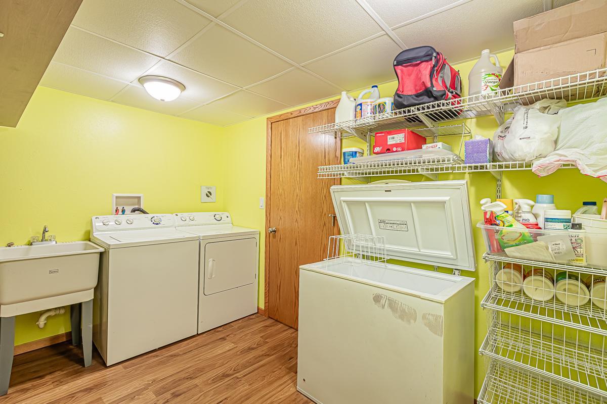 624 3rd St E, West Fargo, ND 58078-17.jpg