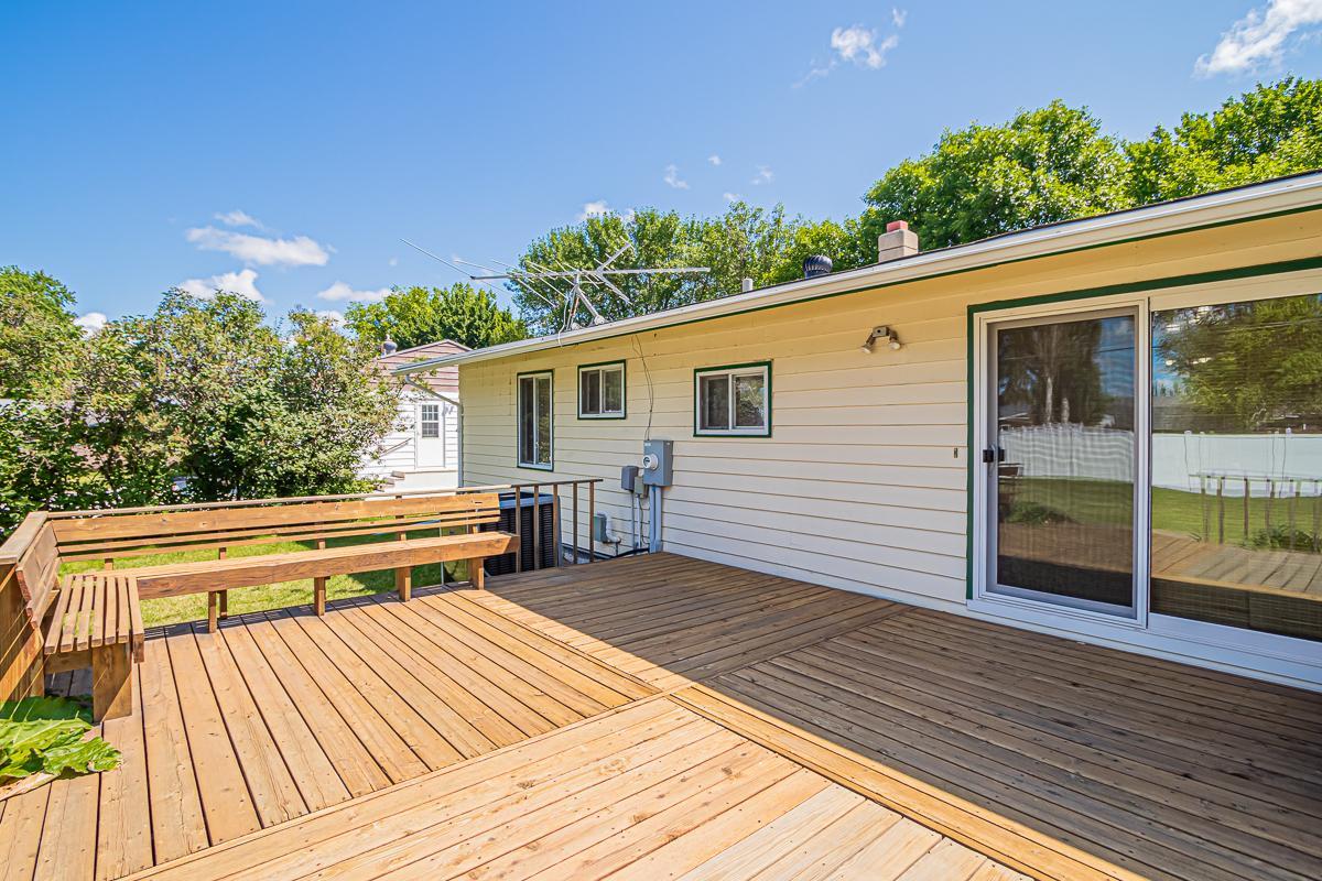 624 3rd St E, West Fargo, ND 58078-04.jpg