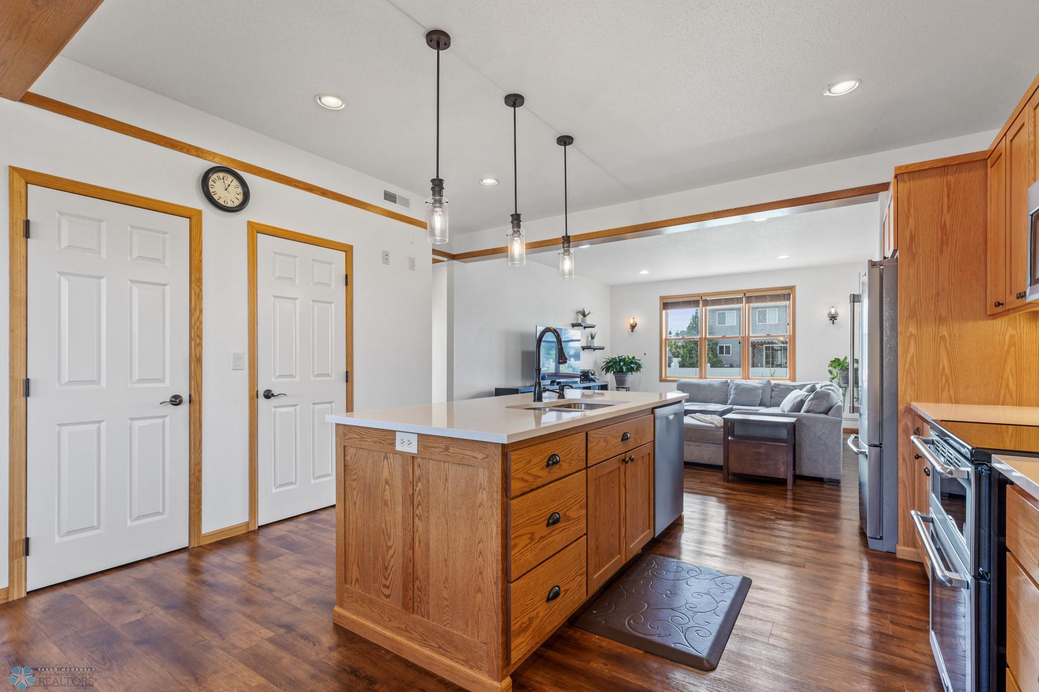 Kitchen to Living Room - Pantry