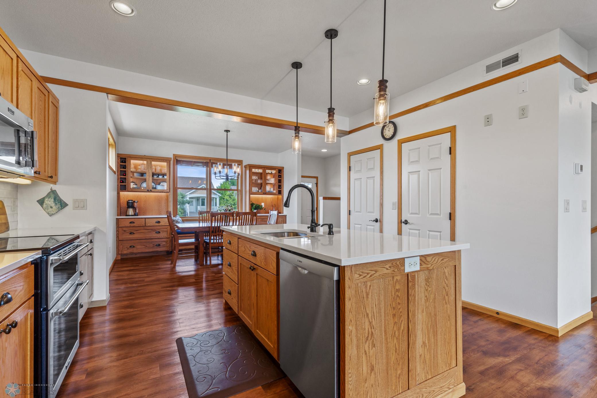 Kitchen - Quartz Counters & Pantry