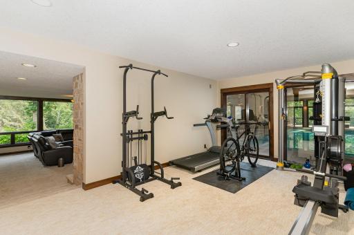 1221 Mckinley Drive, Hudson, WI 54016