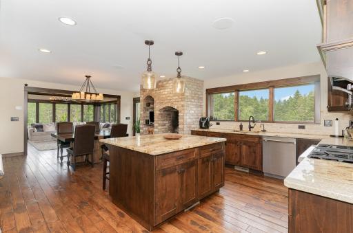 1221 Mckinley Drive, Hudson, WI 54016
