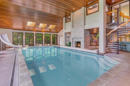 1221 Mckinley Drive, Hudson, WI 54016