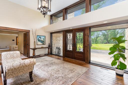 1221 Mckinley Drive, Hudson, WI 54016