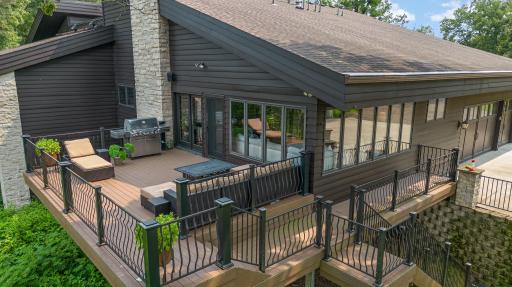 1221 Mckinley Drive, Hudson, WI 54016
