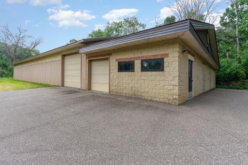1221 Mckinley Drive, Hudson, WI 54016