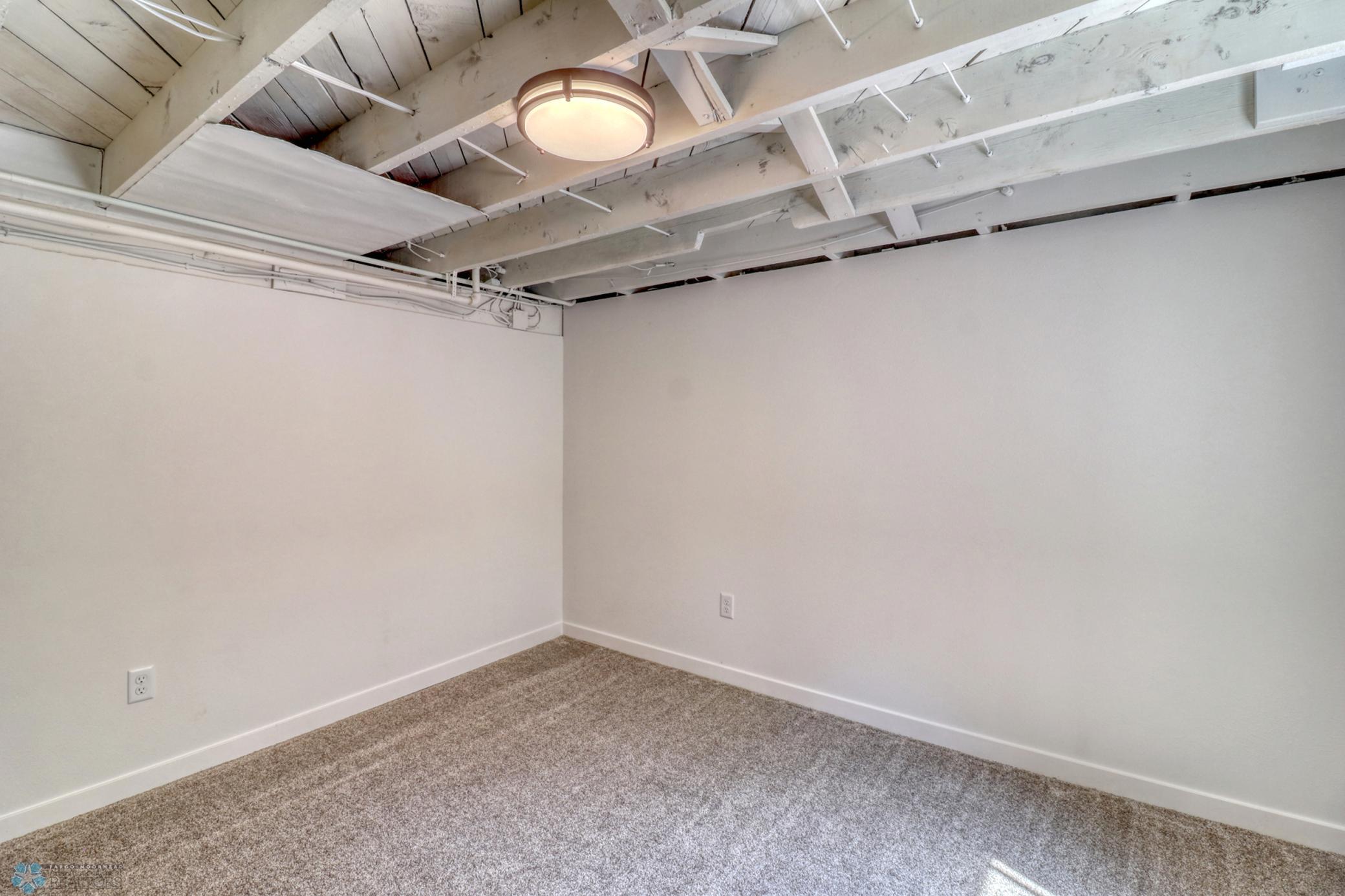 Bedroom3 Basement (2).jpg