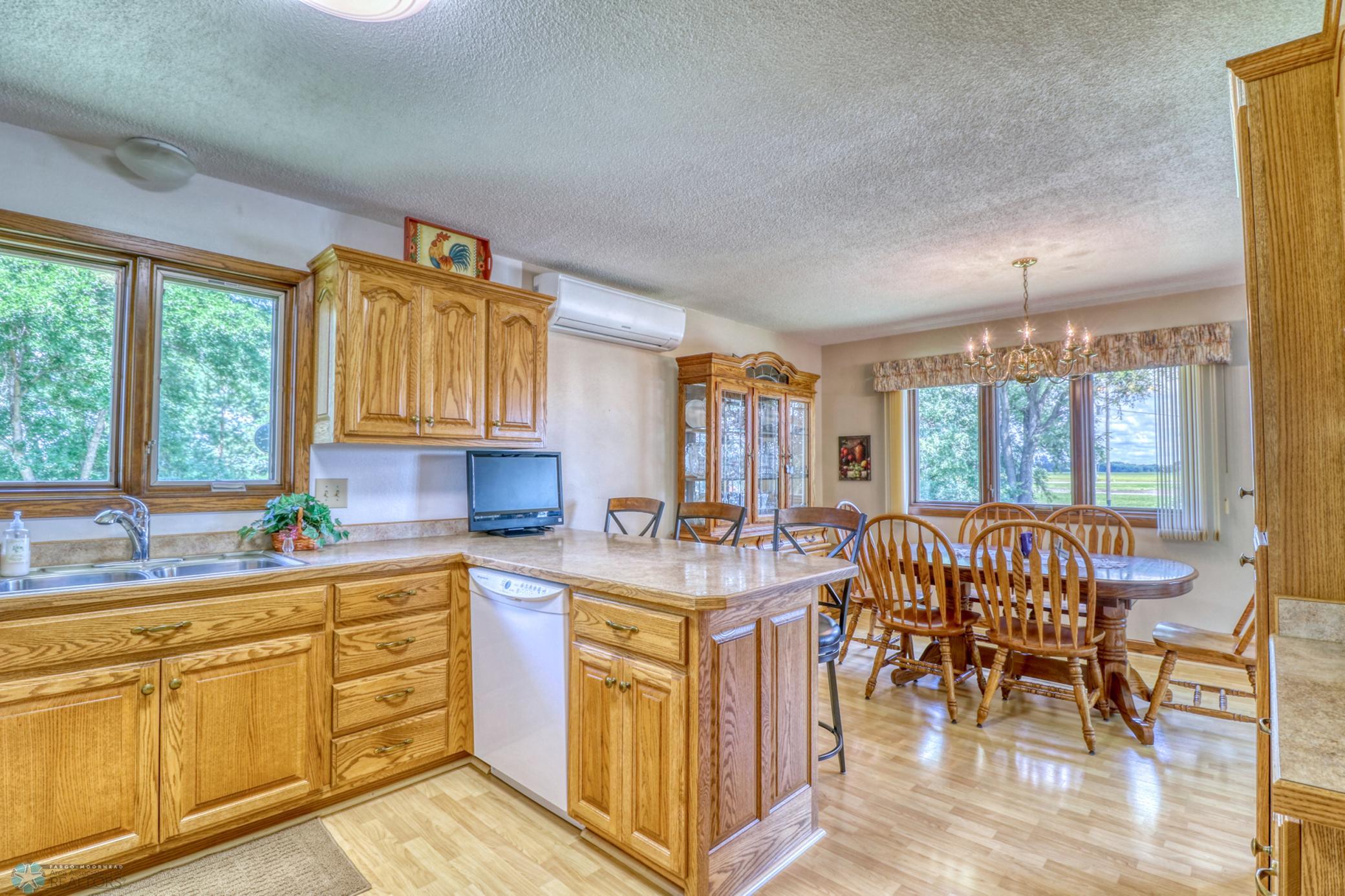 Kitchen1_3.jpg