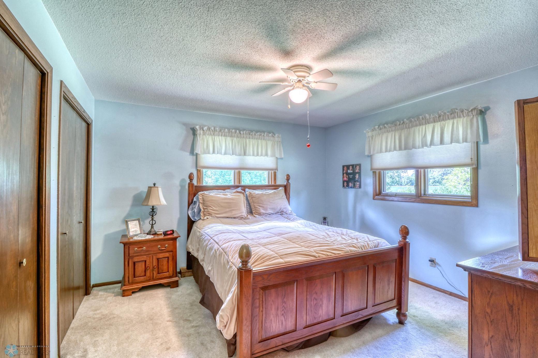 Bedroom1_1.jpg