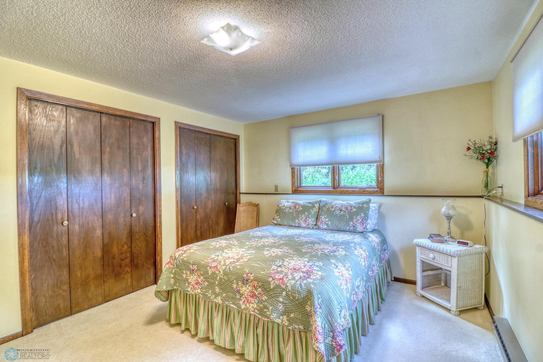 Basement Bedroom1_2.jpg