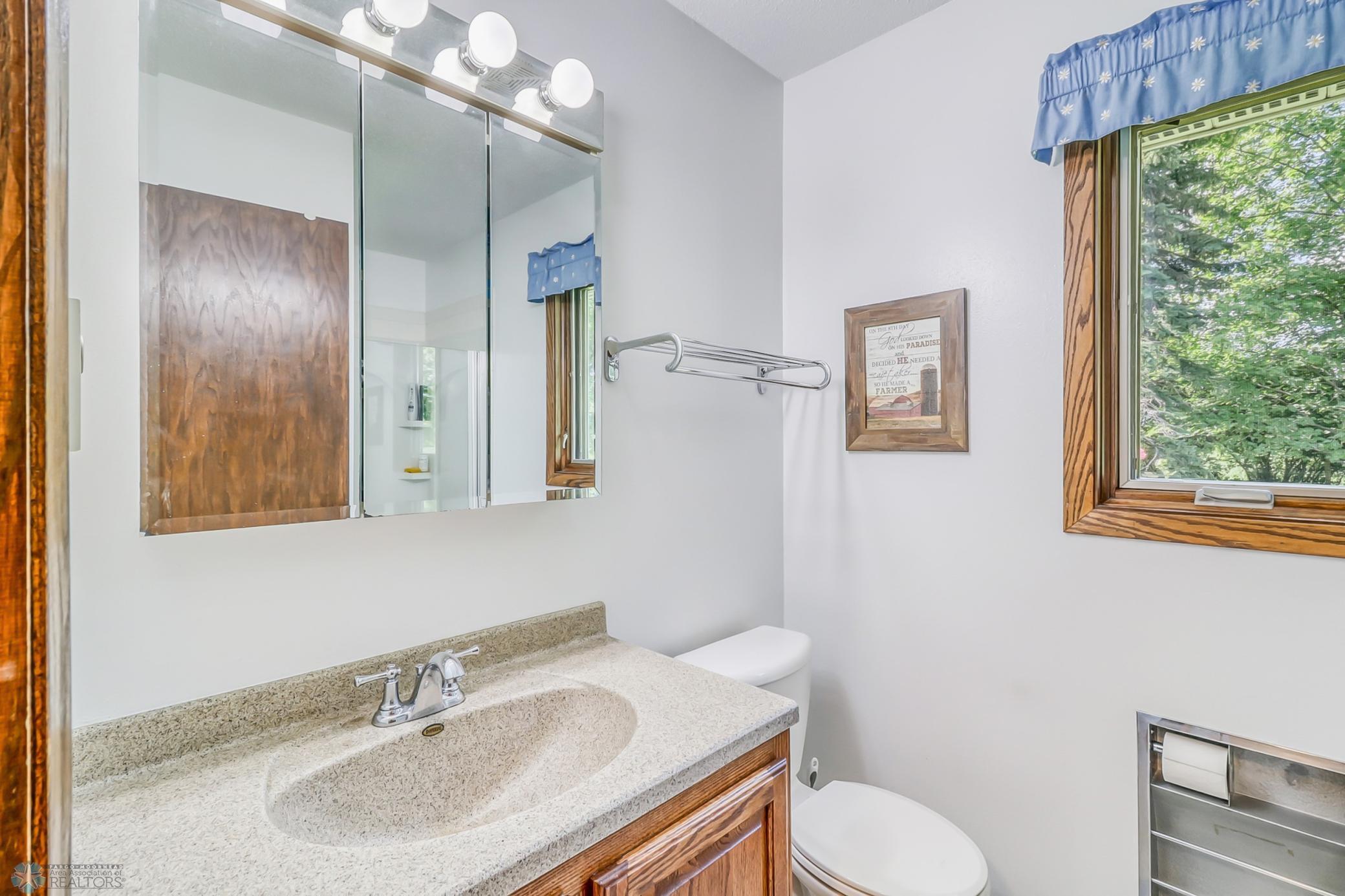 Bathroom2_1.jpg