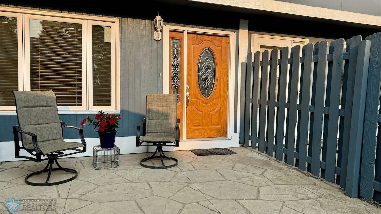 (4) Front Door - Patio.jpeg