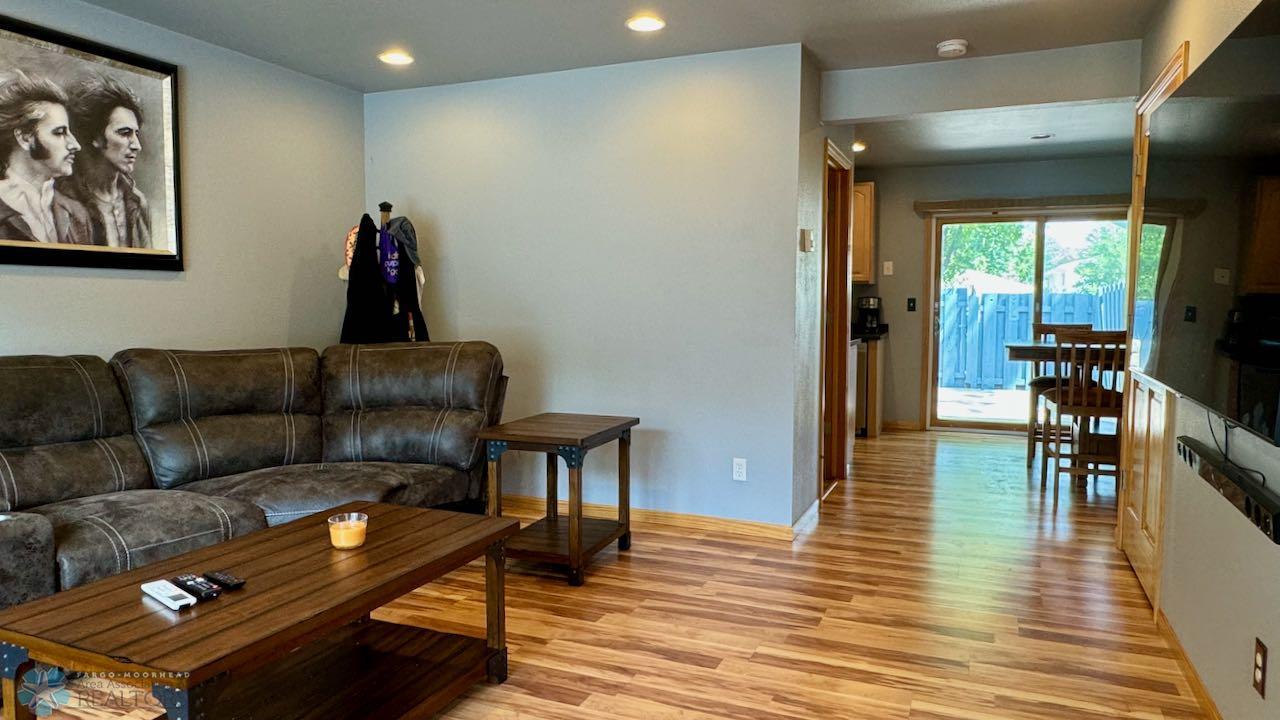 (7) Living Room.jpeg