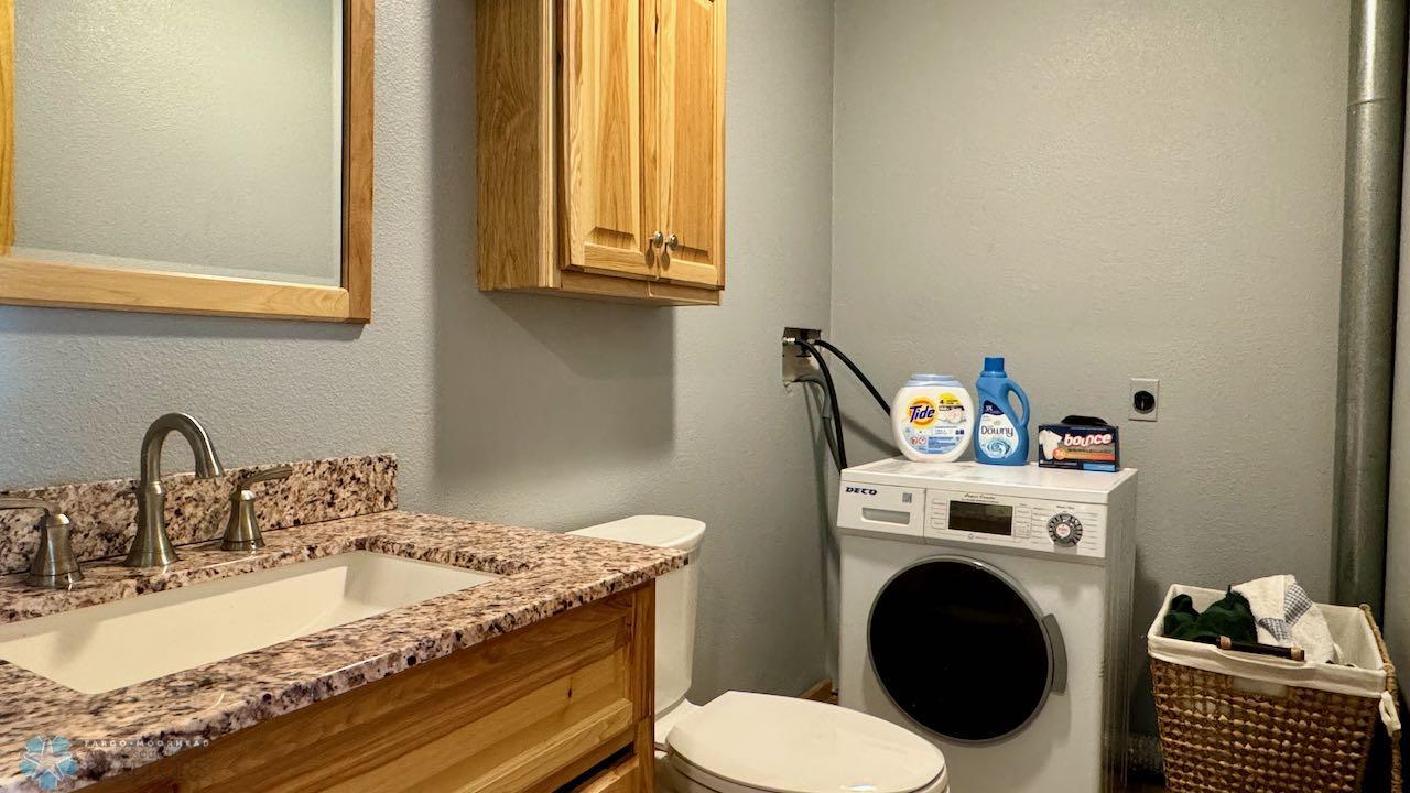 (26) Half Bath - Laundry on Main.jpeg