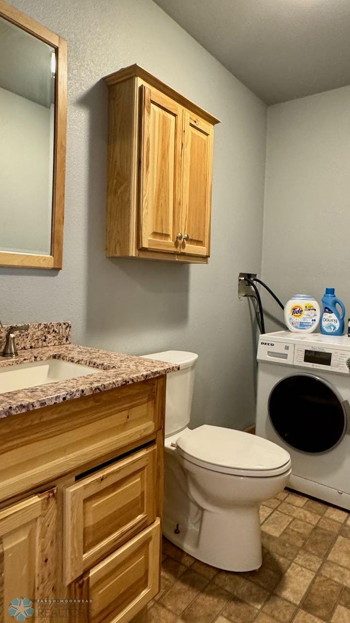 (27) Half Bath - Laundry on Main.jpeg