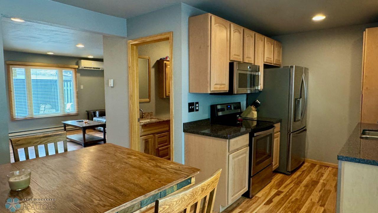 (10) Kitchen-Dining.jpeg