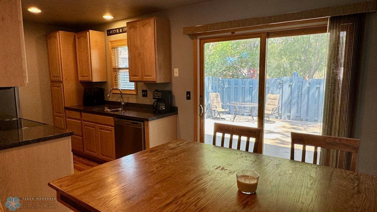 (16) Dining Room - Kitchen.jpeg