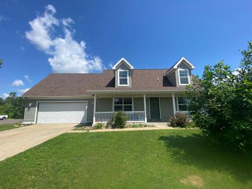 810 3rd Avenue NE, Plainview, MN 55964